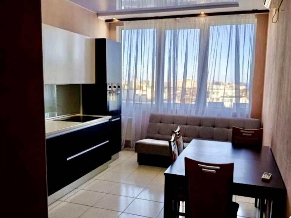 Apartment. Odessa, Lustdorfskaya Street