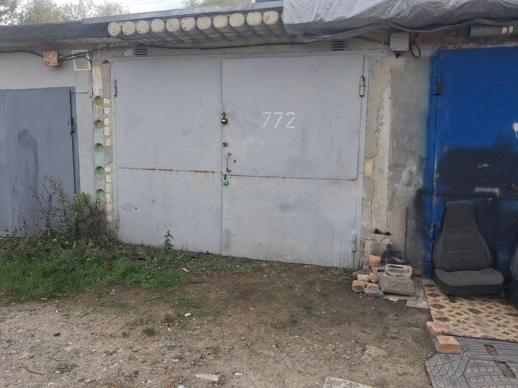 Гараж з погребом (кооператив "Родник")
