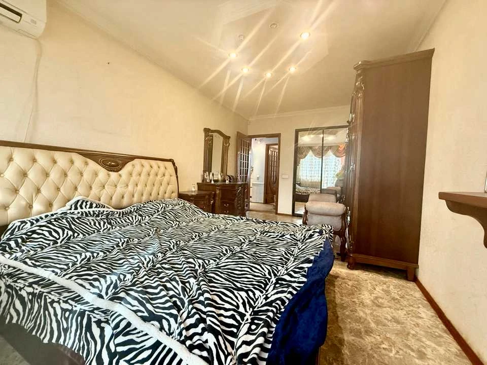Apartment. Kharkiv, Ludviga Svobody Ave.