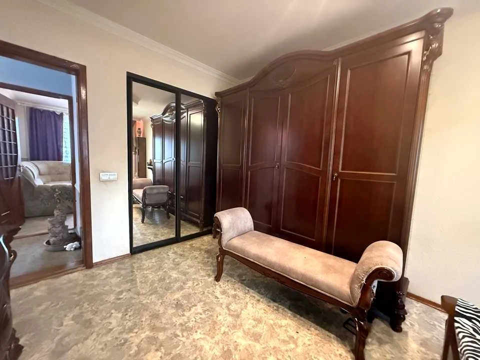 Apartment. Kharkiv, Ludviga Svobody Ave.
