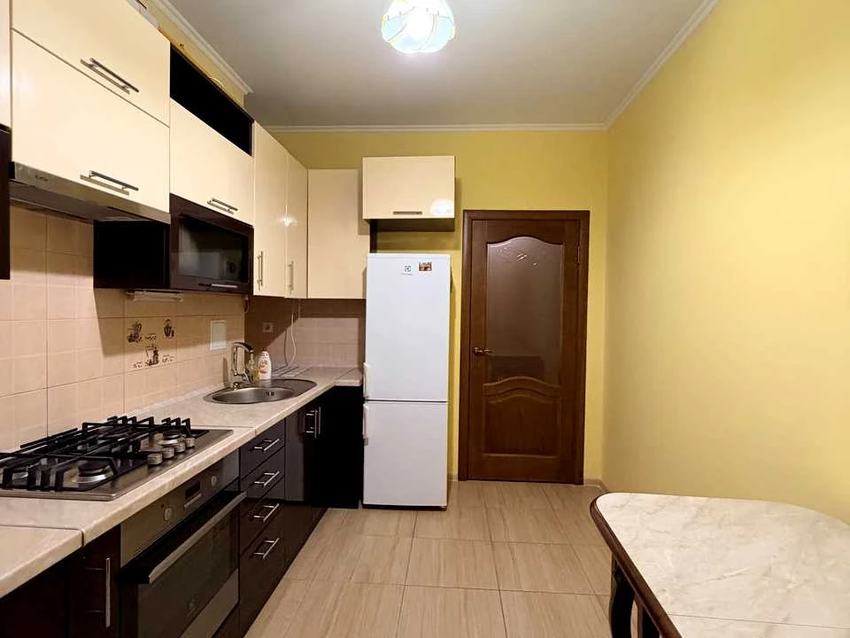 Apartment. Lviv, Pod Holoskom st.