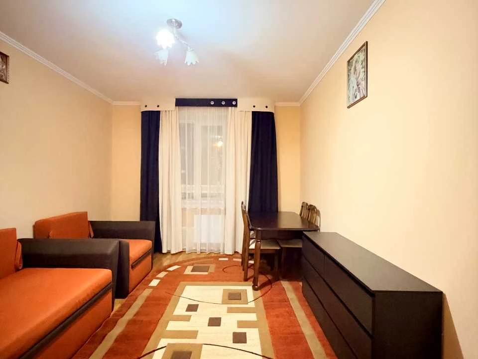 Apartment. Lviv, Pod Holoskom st.