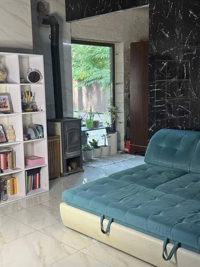 For Sale: 3-room house in Kyiv, Dniprodzy, Lesova st.