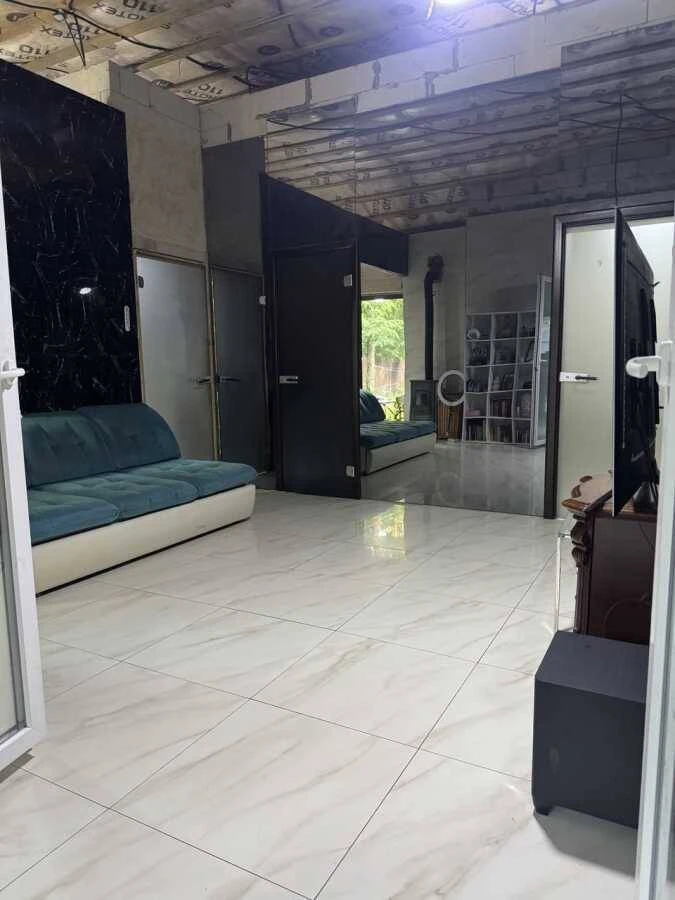 For Sale: 3-room house in Kyiv, Dniprodzy, Lesova st.