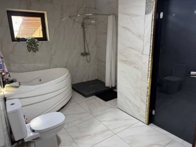 For Sale: 3-room house in Kyiv, Dniprodzy, Lesova st.