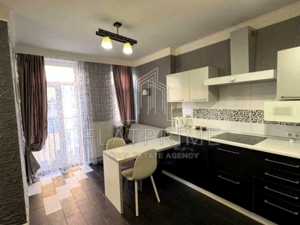 Apartment. Regeratorna Street, Kyiv