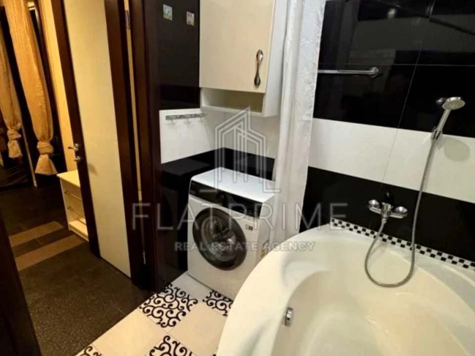 Apartment. Regeratorna Street, Kyiv