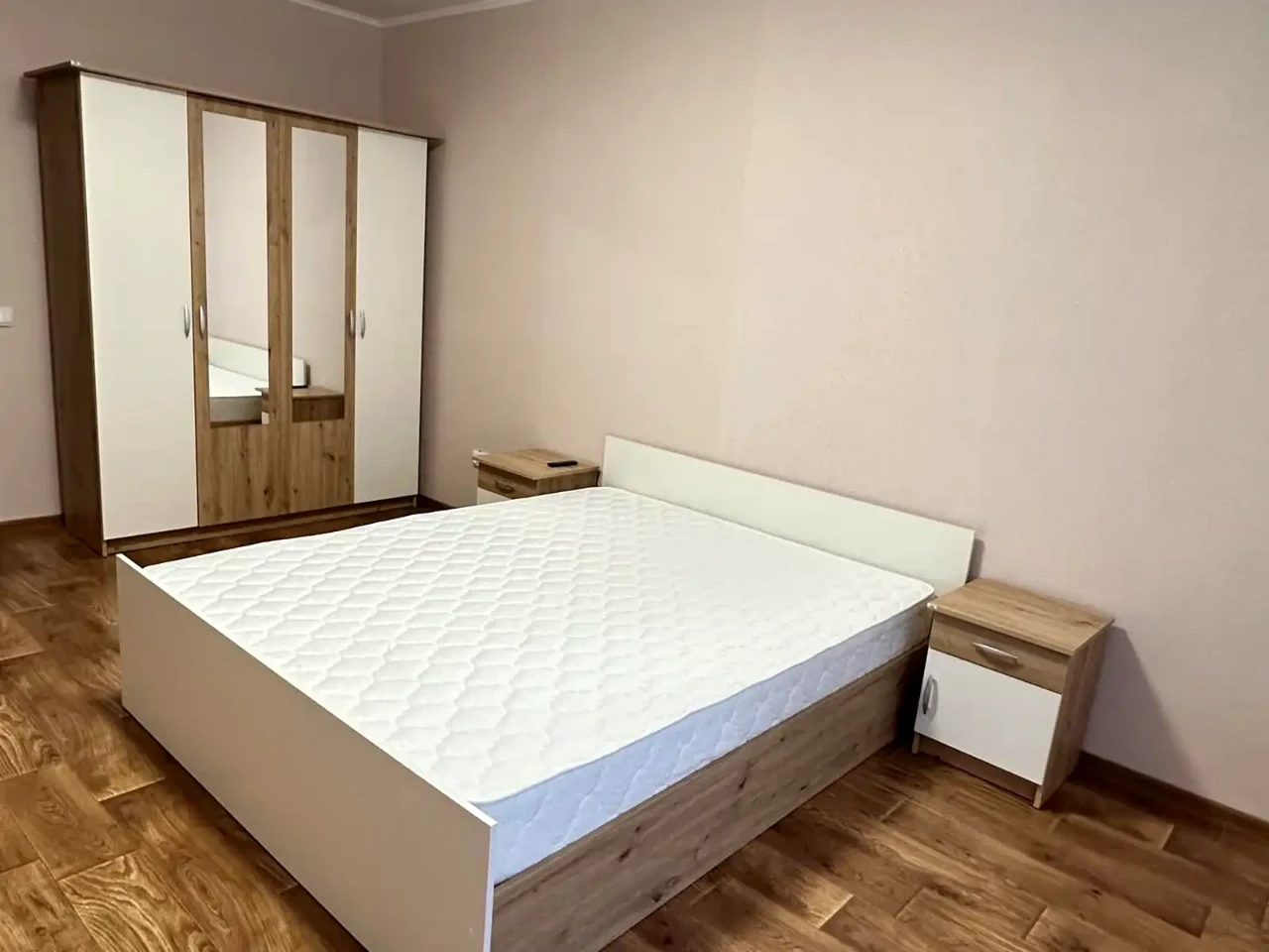 Оренда квартири 1-кімн. 43 м² 12/25 пов.