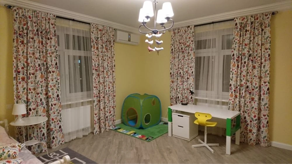 Продаж 4-кімнатноі квартири 128,7 м2 (з підземним паркомісце