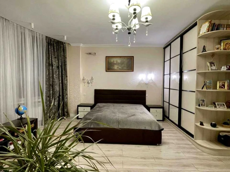 Apartment. Odesa, Liginska st.
