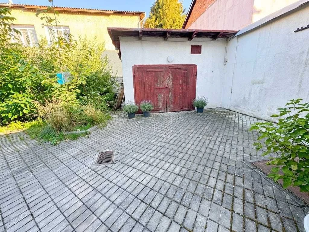 Продається півособняк і земельна ділянка 3.2 сот, Івано-Фран