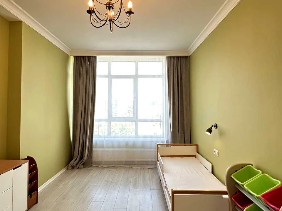 Apartment. John McKean st., Kyiv