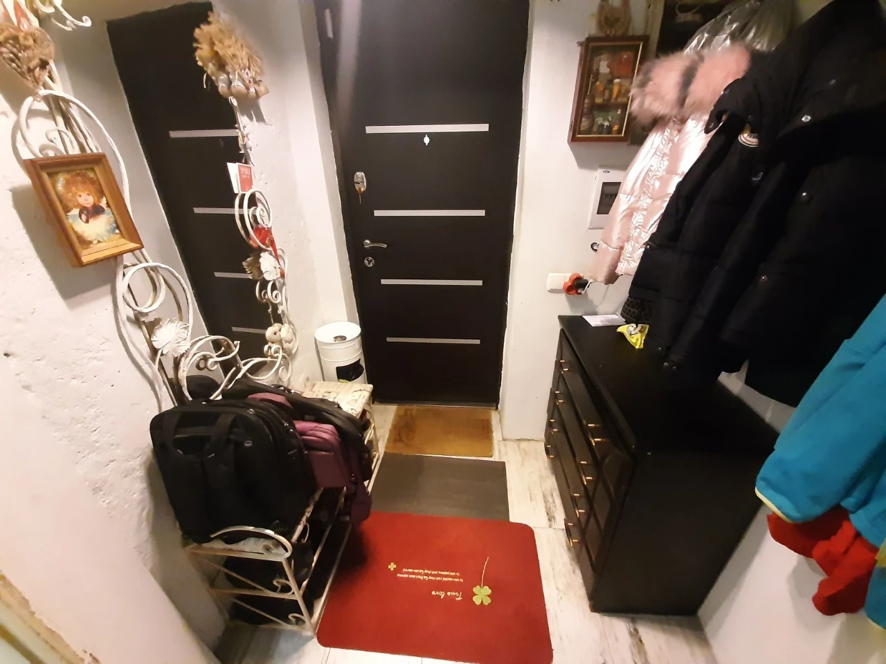 OWNER, NO COMMISSION. Selling 1 room apartment