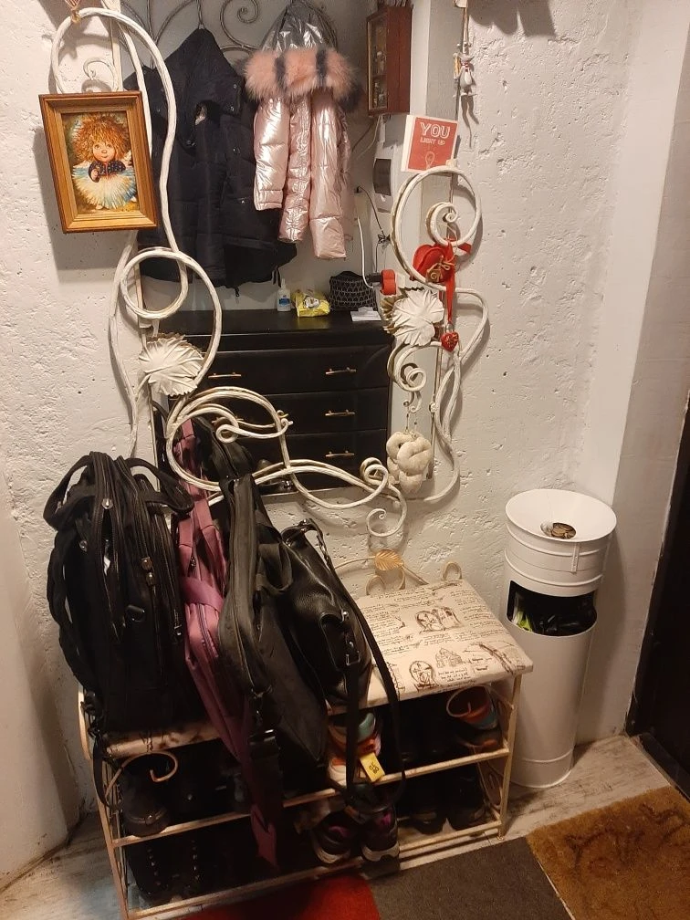 OWNER, NO COMMISSION. Selling 1 room apartment
