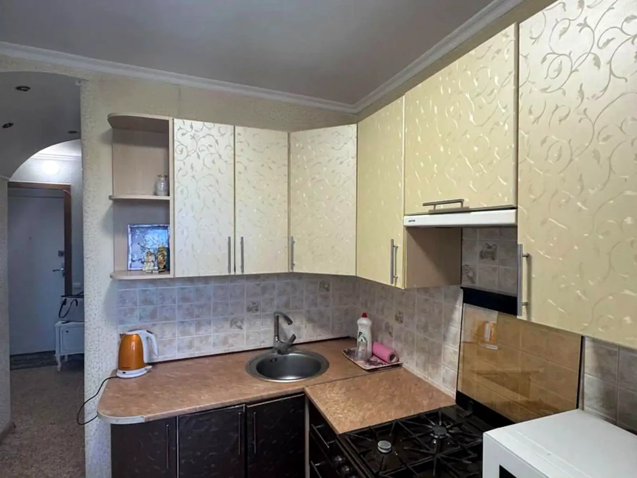 Rent 1-bedroom apartment 49 sq m, 3rd floor.