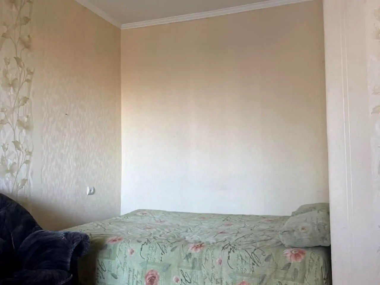 Rent 1-bedroom apartment 49 sq m, 3rd floor.