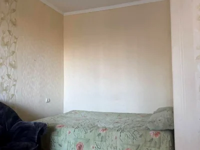 Rent 1-bedroom apartment 49 sq m, 3rd floor.