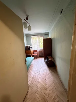 Продаж 2 кімнатної квартири по вул. Любінська