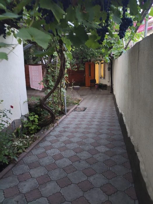 Продам дом центр Слободки / эксклюзив, свой двор, гараж.