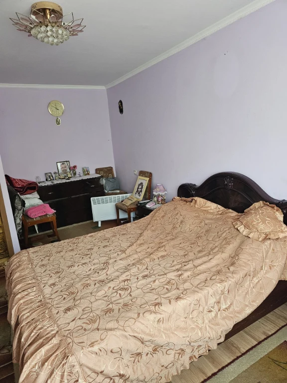 Продається 2-кімнатна квартира в центрі міста