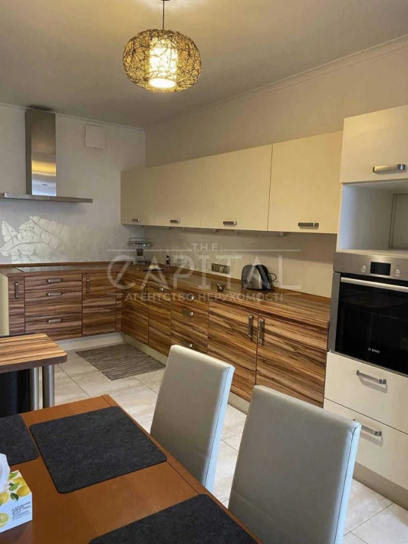Apartment for Sale: ЖК Сонячна Брама, вул Дніпровська набережна 2