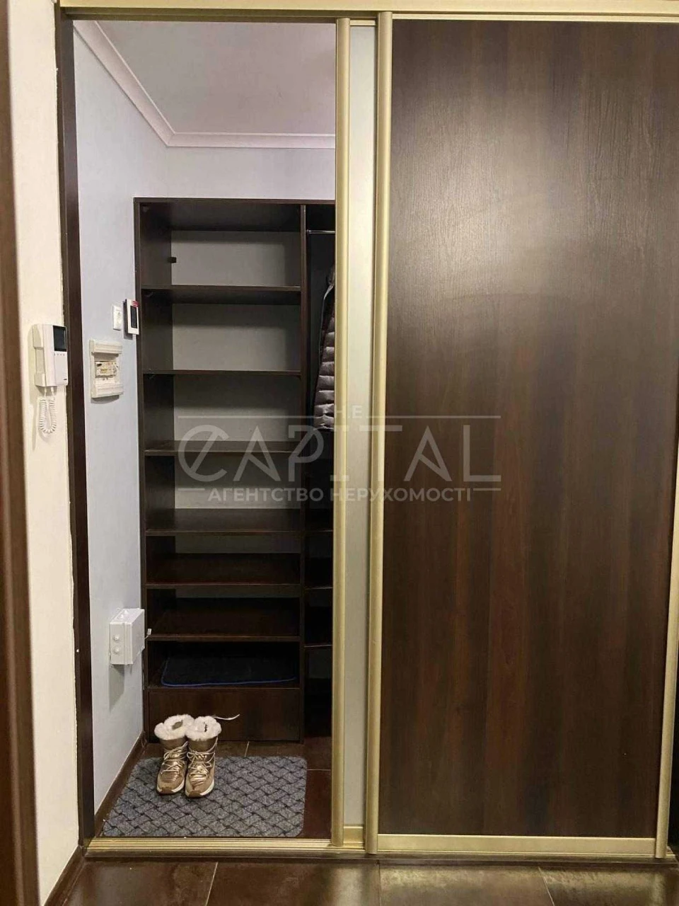 Продаж квартири ЖК Сонячна Брама вул Дніпровська набережна 2