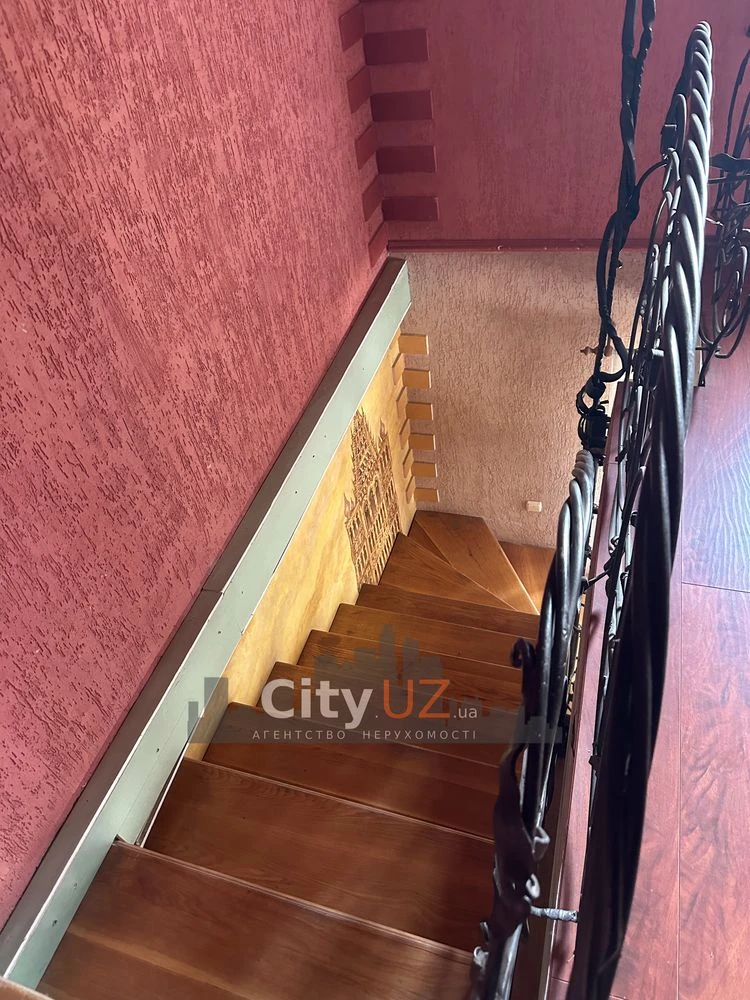 House for sale with business in Uzhhorod