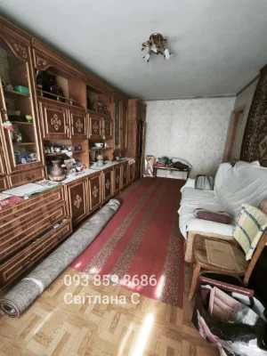 Selling 2-bedroom apartment. Ingul district