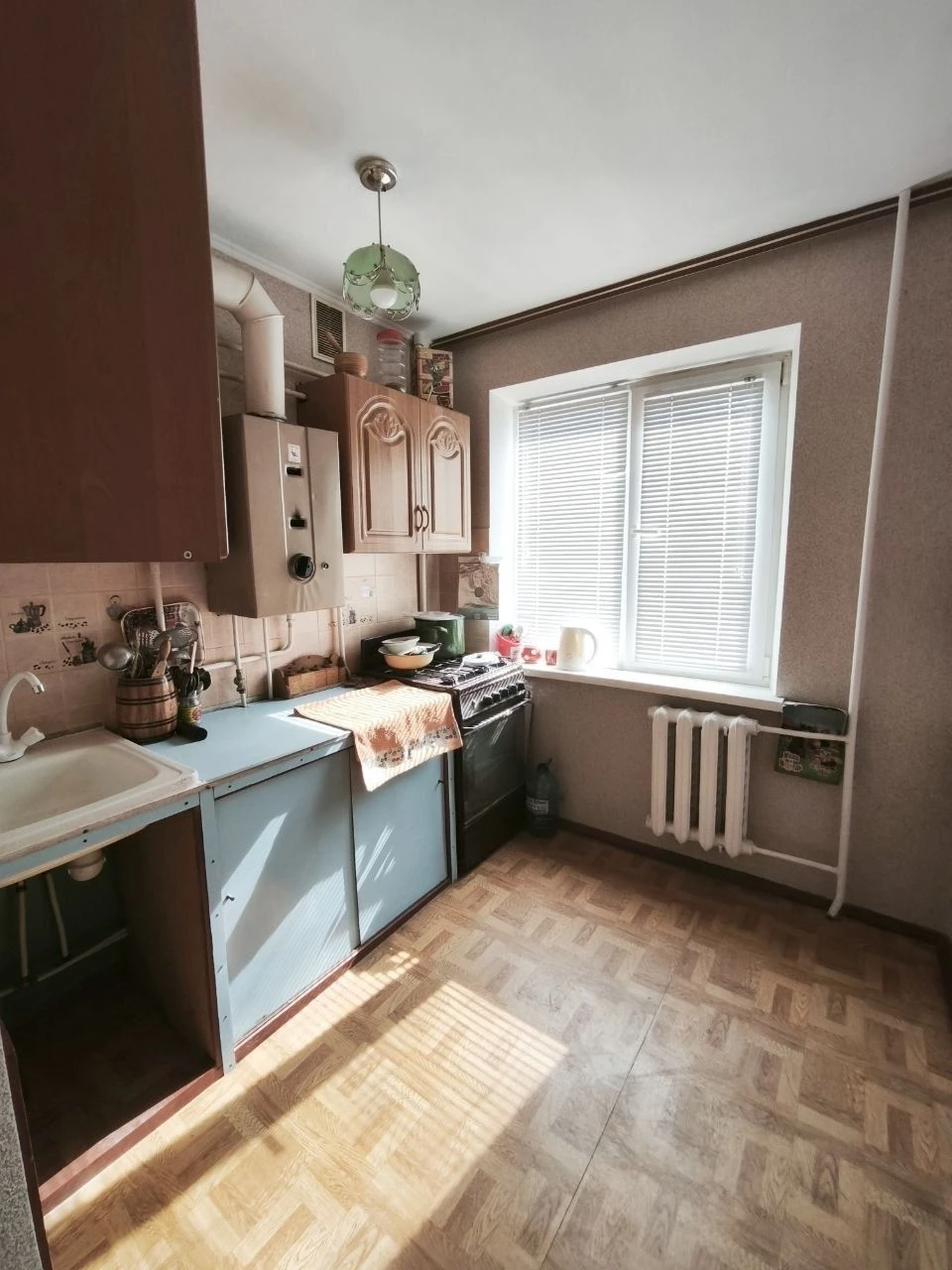 Selling 2-bedroom apartment. Ingul district