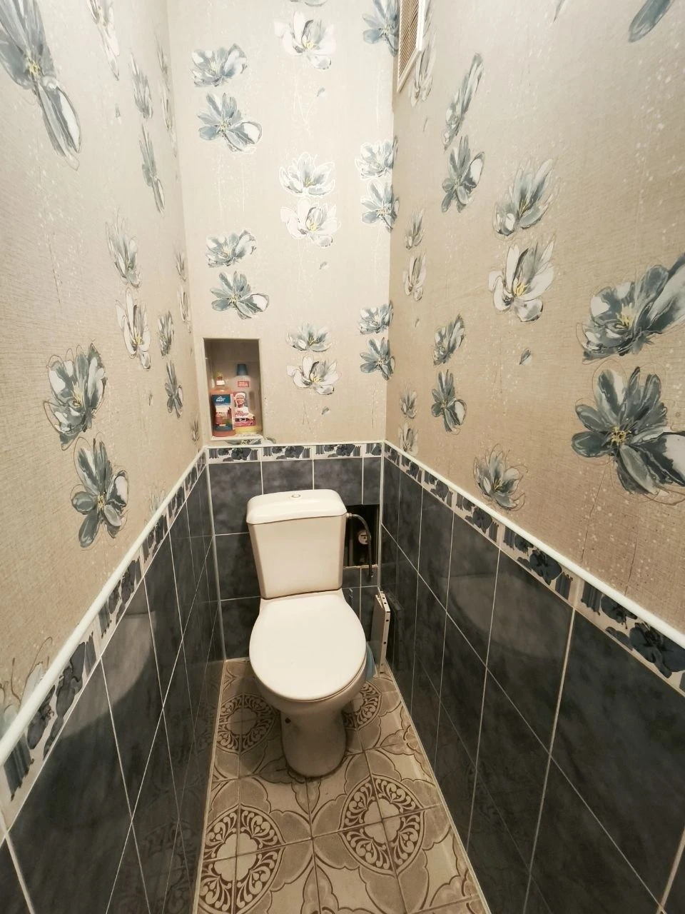 Selling 2-bedroom apartment. Ingul district