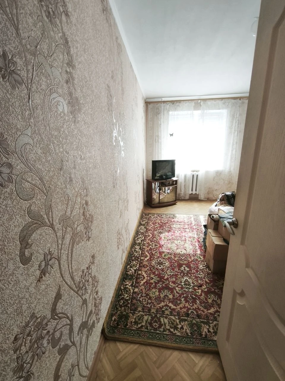 Selling 2-bedroom apartment. Ingul district