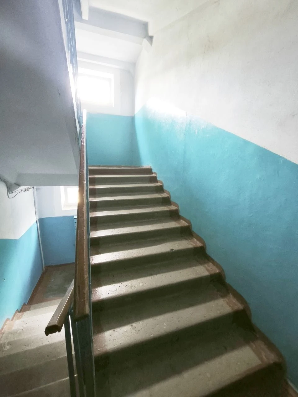 Selling 2-bedroom apartment. Ingul district
