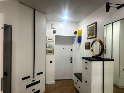 Apartment. Salutna St, Nivki, Kyiv