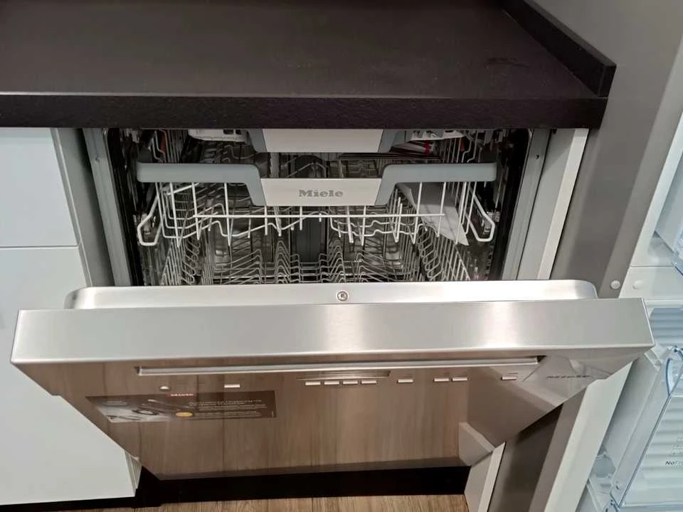 Apartment. Salutna St, Nivki, Kyiv
