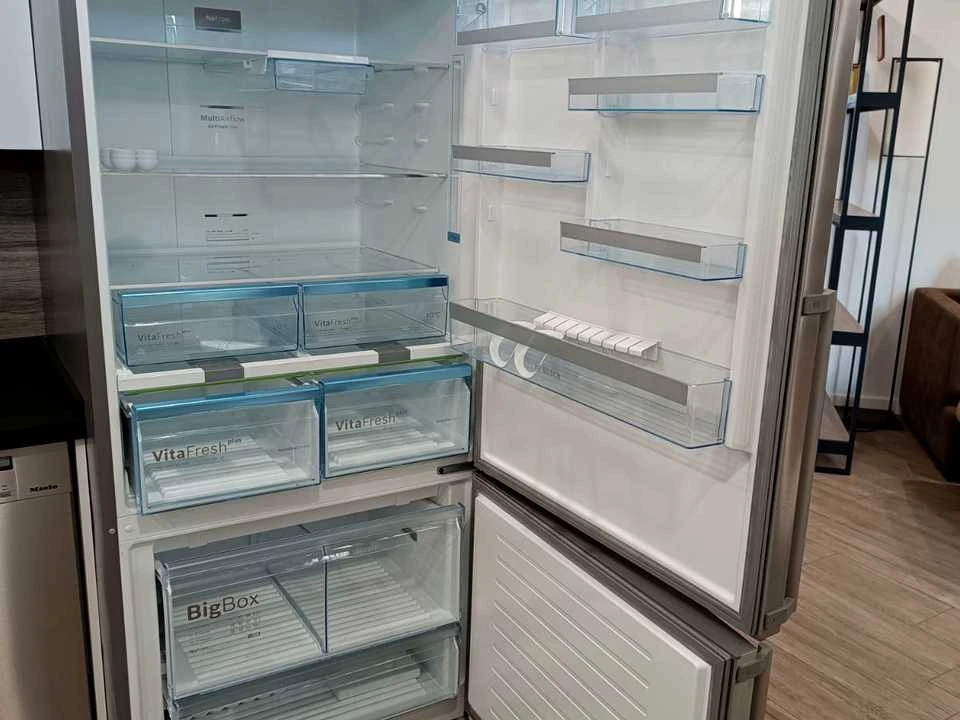 Apartment. Salutna St, Nivki, Kyiv