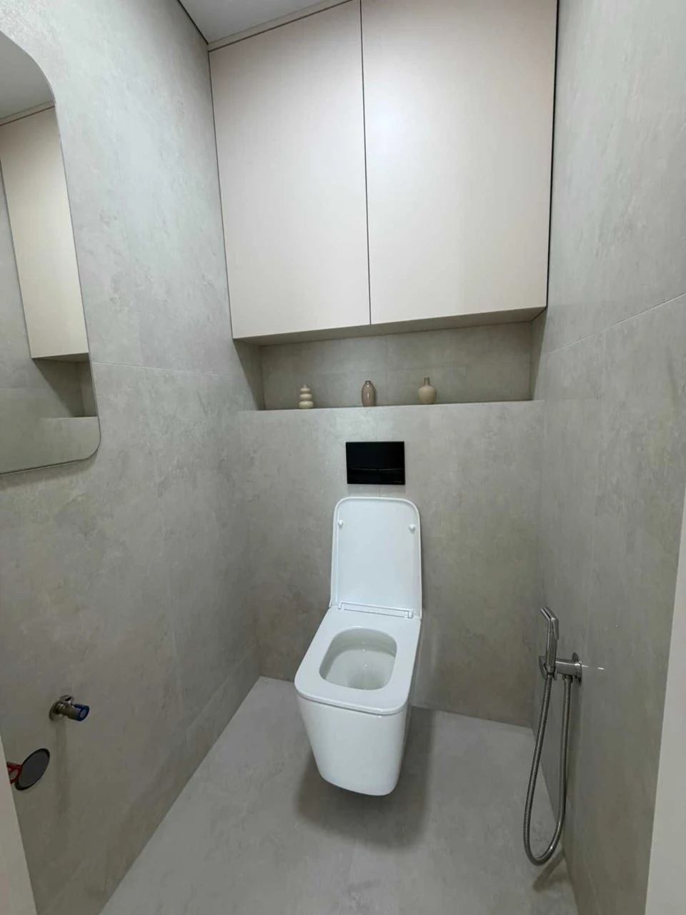 Three-bedroom apartment in the "Parkove Misto" residential complex.