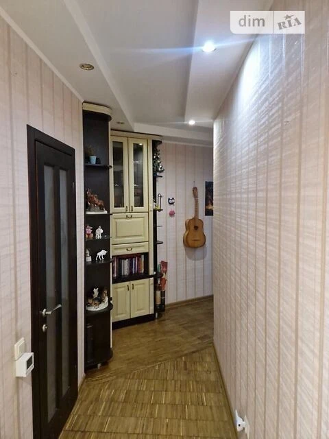 For sale 2-room apartment 76 sq. m. on Borispolska St. 6 • ID 346