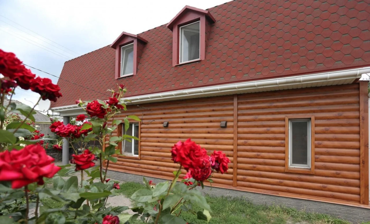 Продам будинок Лівобережний- 3 для комфортного життя і бізне