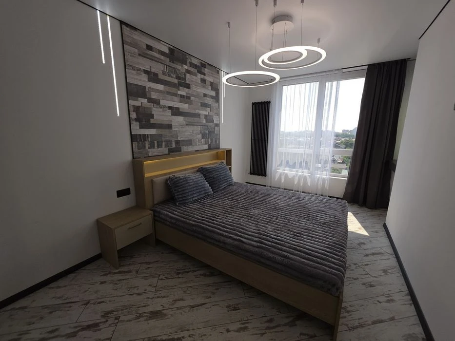 Stylish one-room apartment with modern renovation for sale