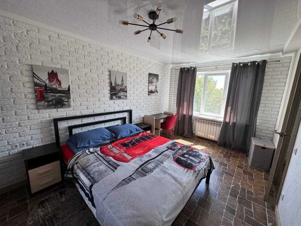 Аренда 2-комнатной квартиры 43 м², Лаврская ул., 4