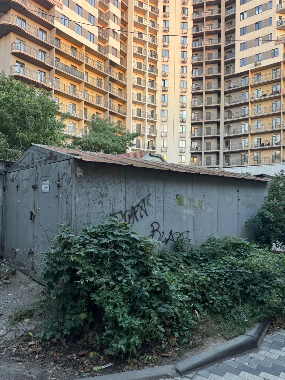 Продається гараж на 7-й станції Большого фонтану
