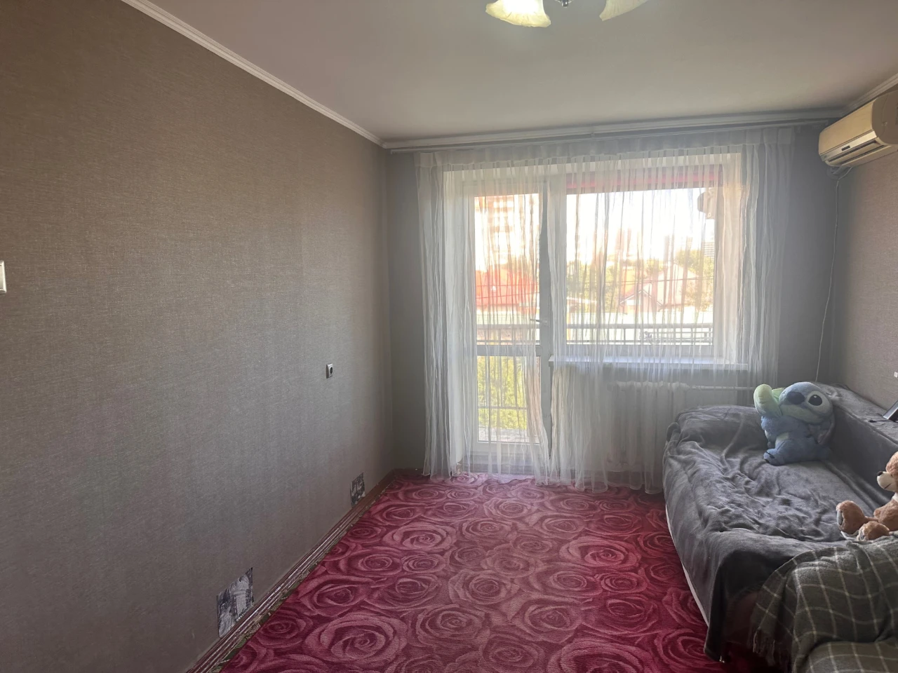 Продам 2-кімнатну квартиру в районі Фонтан.