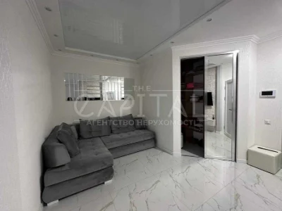 Sale / Apartment / 49 m2 / Residential complex Zarichny / Darnytskyi district