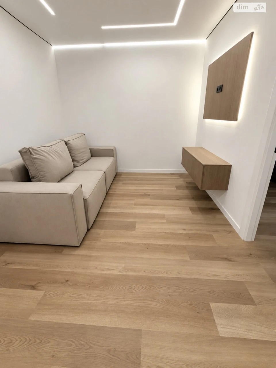 Apartment for Sale: Center