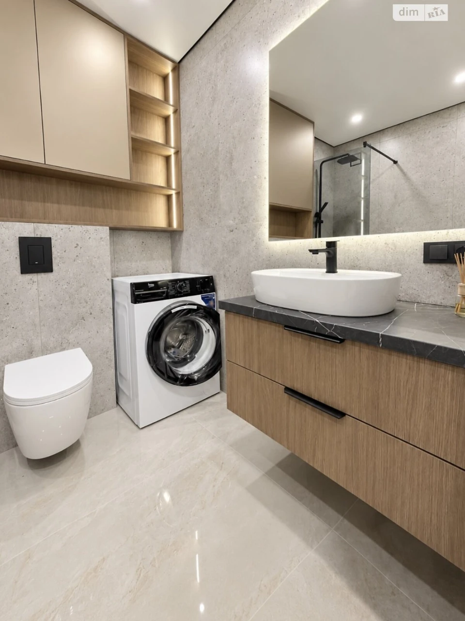 Apartment for Sale: Center
