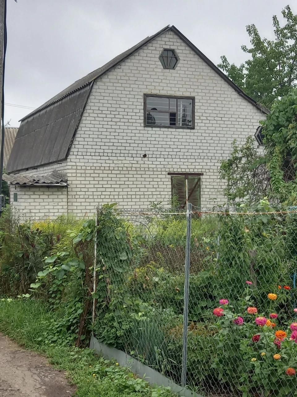Land for sale in the cooperative Green Zone