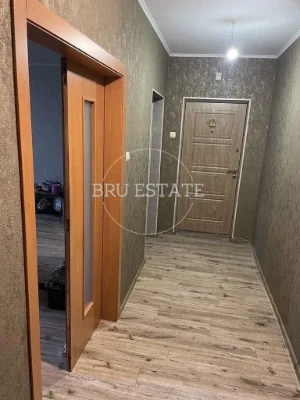 Продаж 3 к квартири Позняки Осокорки Григоренка низький 3 й