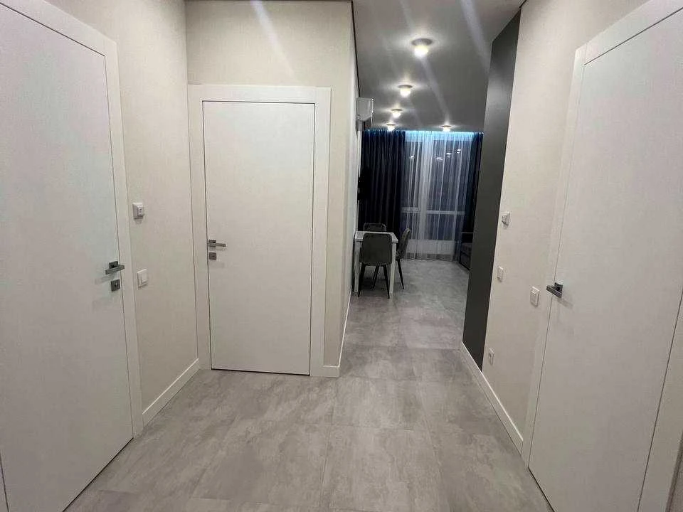 Apartment. Kyiv, Dniprovska naberezhna st.
