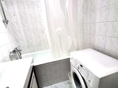 Apartment. Mikylo-Botanichna st.