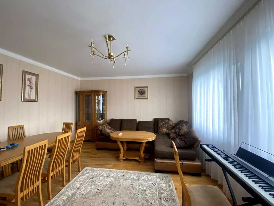 Квартира. Київ, Татарська вулиця